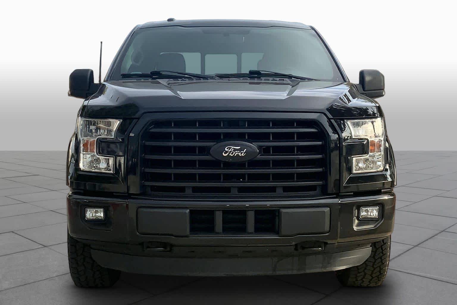 Used 2015 Tuxedo Black Metallic Ford XLT image 4