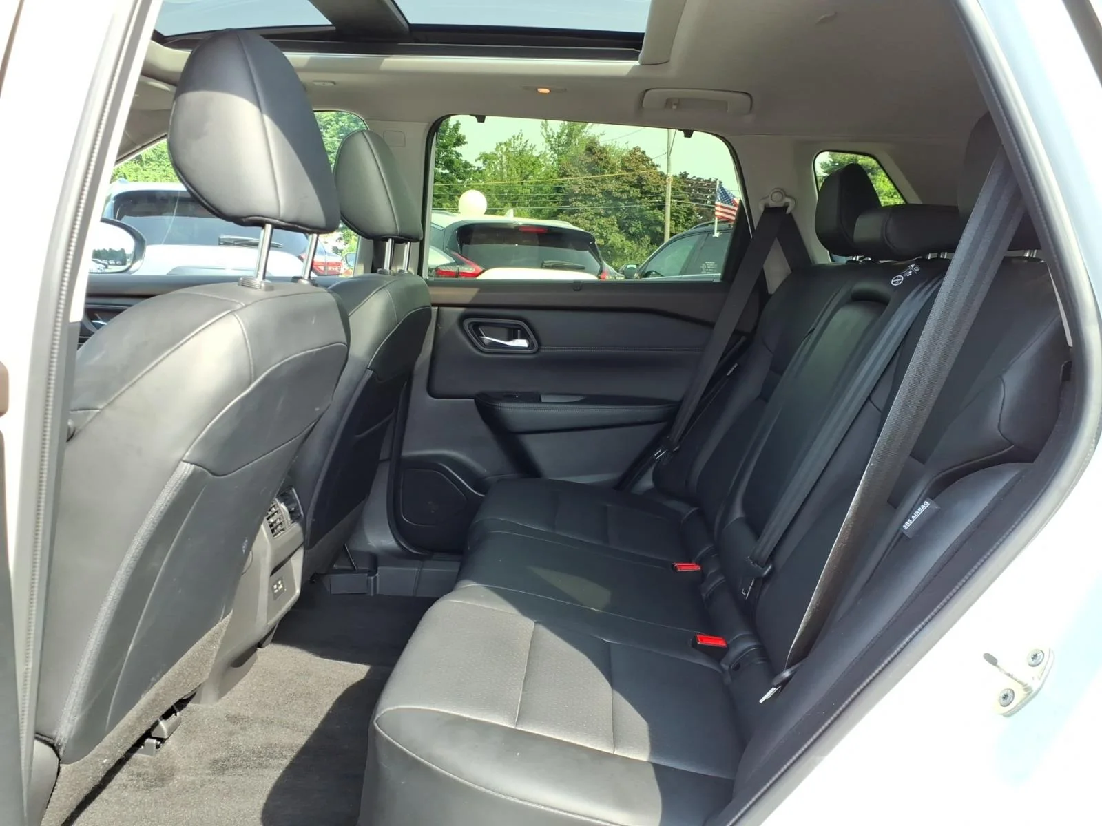 Certified Used 2023 Pearl White Tricoat Nissan SV image 13