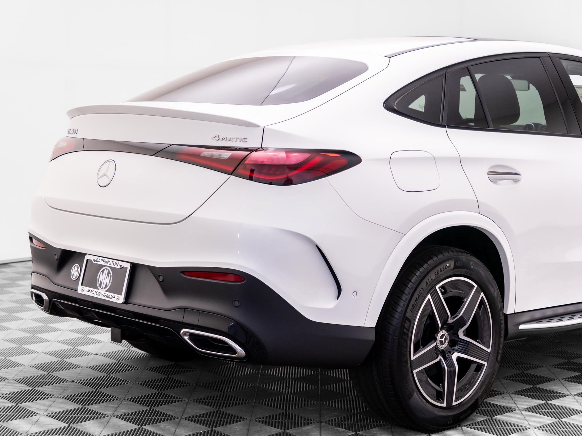New 2027 White Mercedes-Benz GLC 300 Coupe image 37
