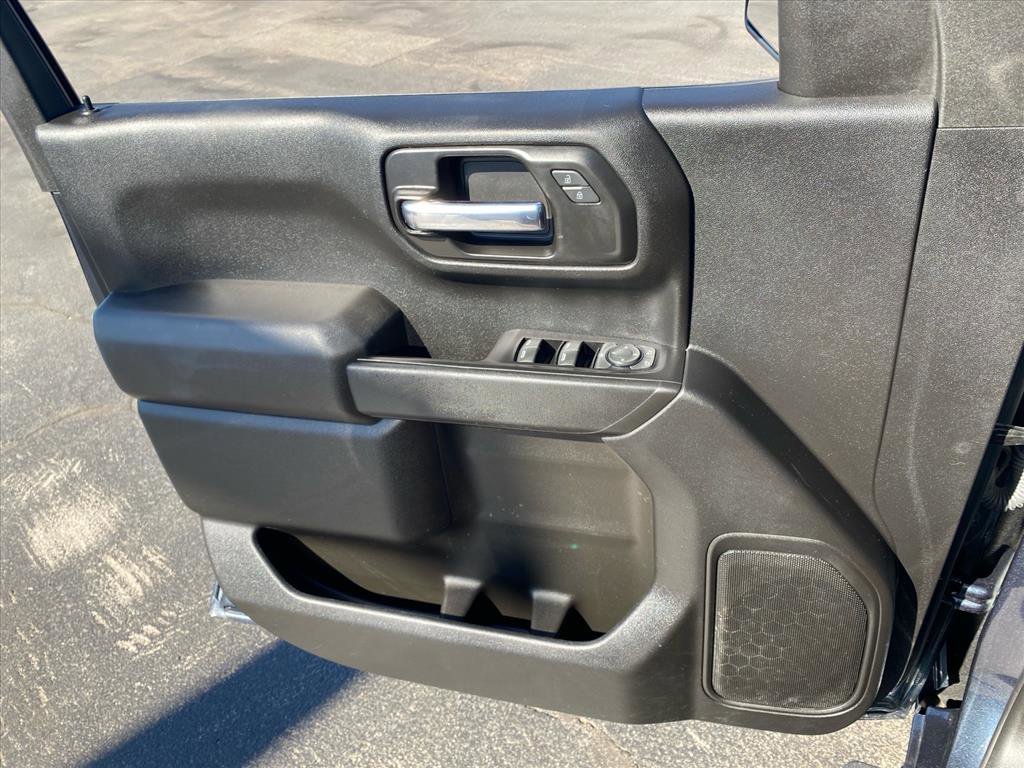 Used 2022 Shadow Gray Metallic Chevrolet Custom image 19