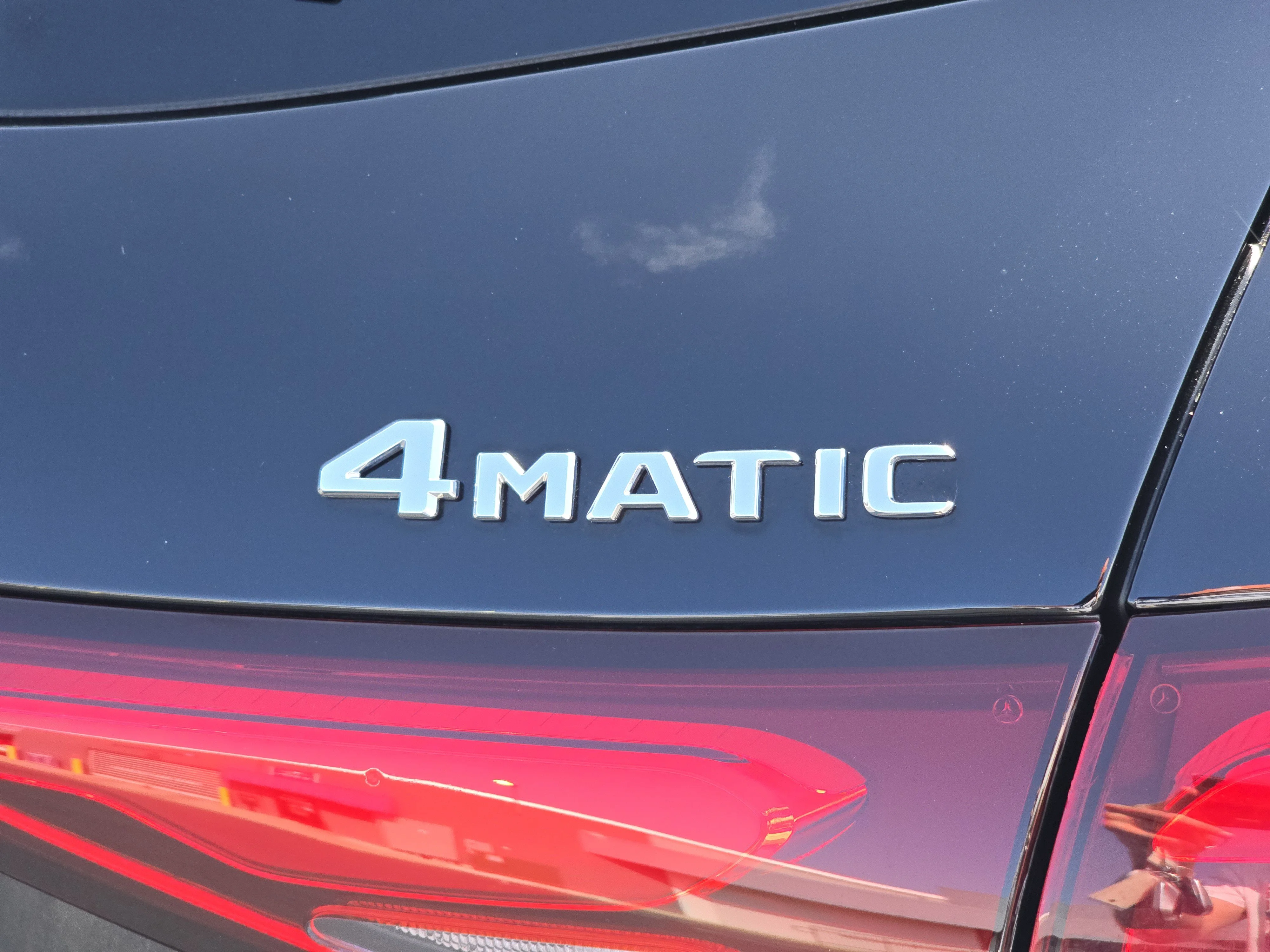 Used 2024 Black Mercedes-Benz GLC 300 image 14