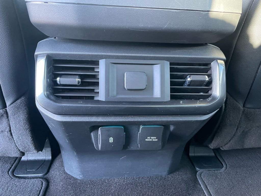 Used 2022 Silver Ford Lariat image 60