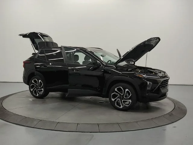 New 2026 Mosaic Black Metallic Chevrolet 2RS image 10