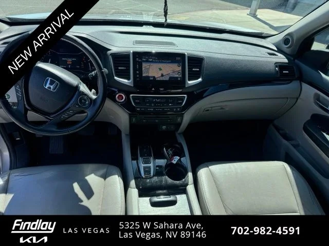 Used 2017 Silver Honda Touring image 6