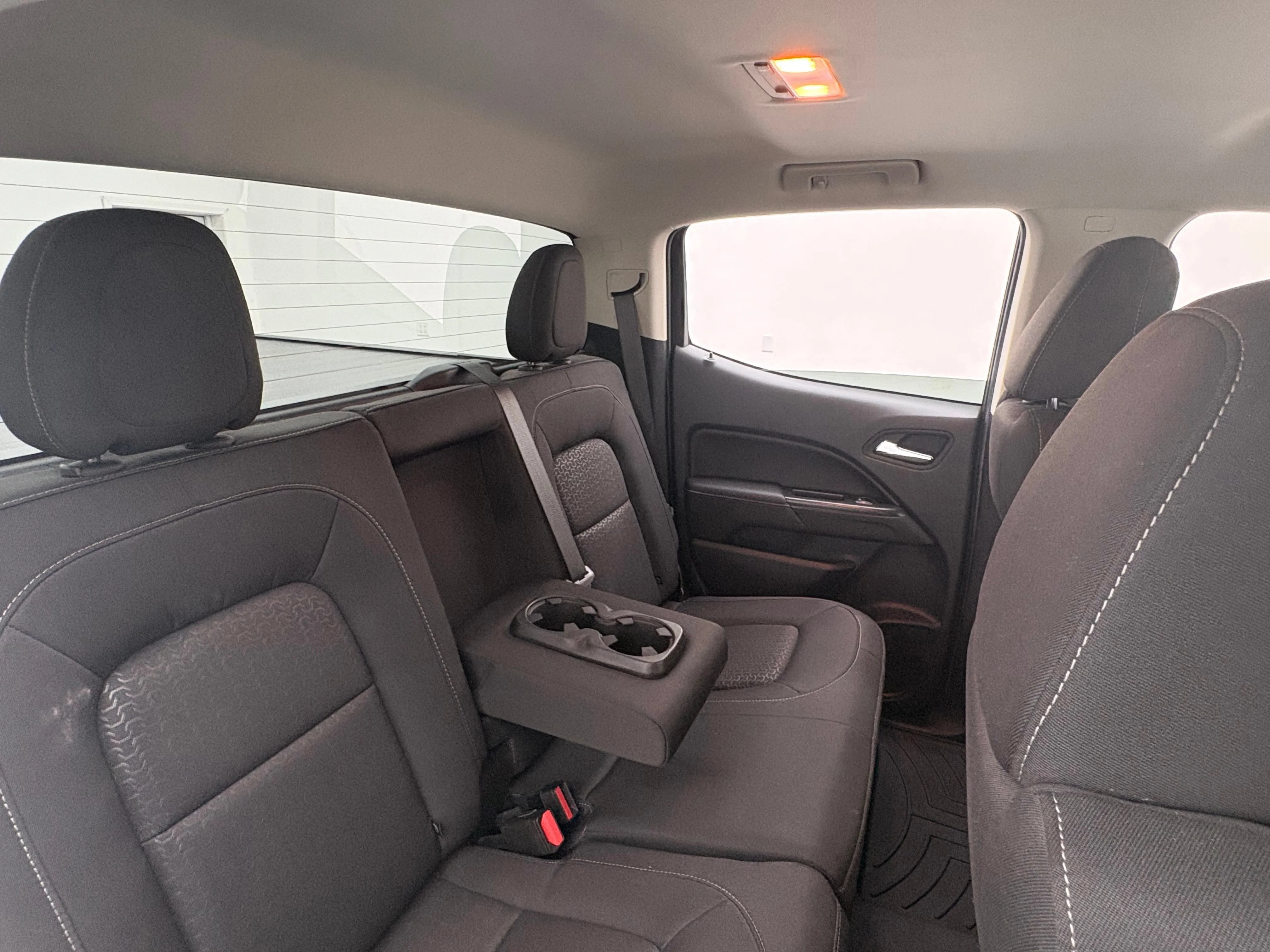 Used 2020 SUMMIT WHITE GMC 4WD SLE image 32
