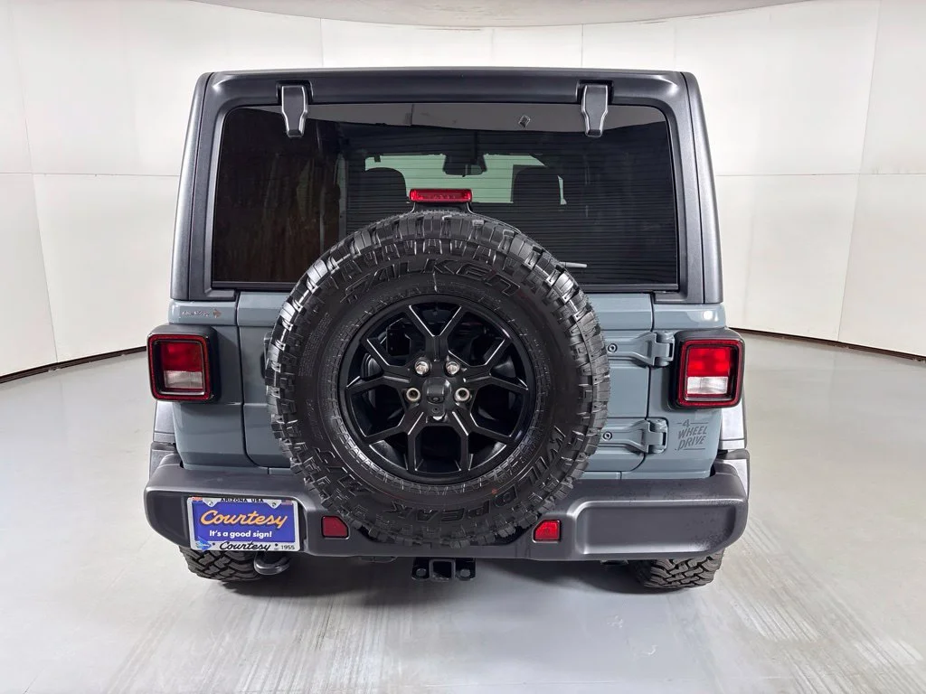 Used 2026 Gray Jeep Willys image 7