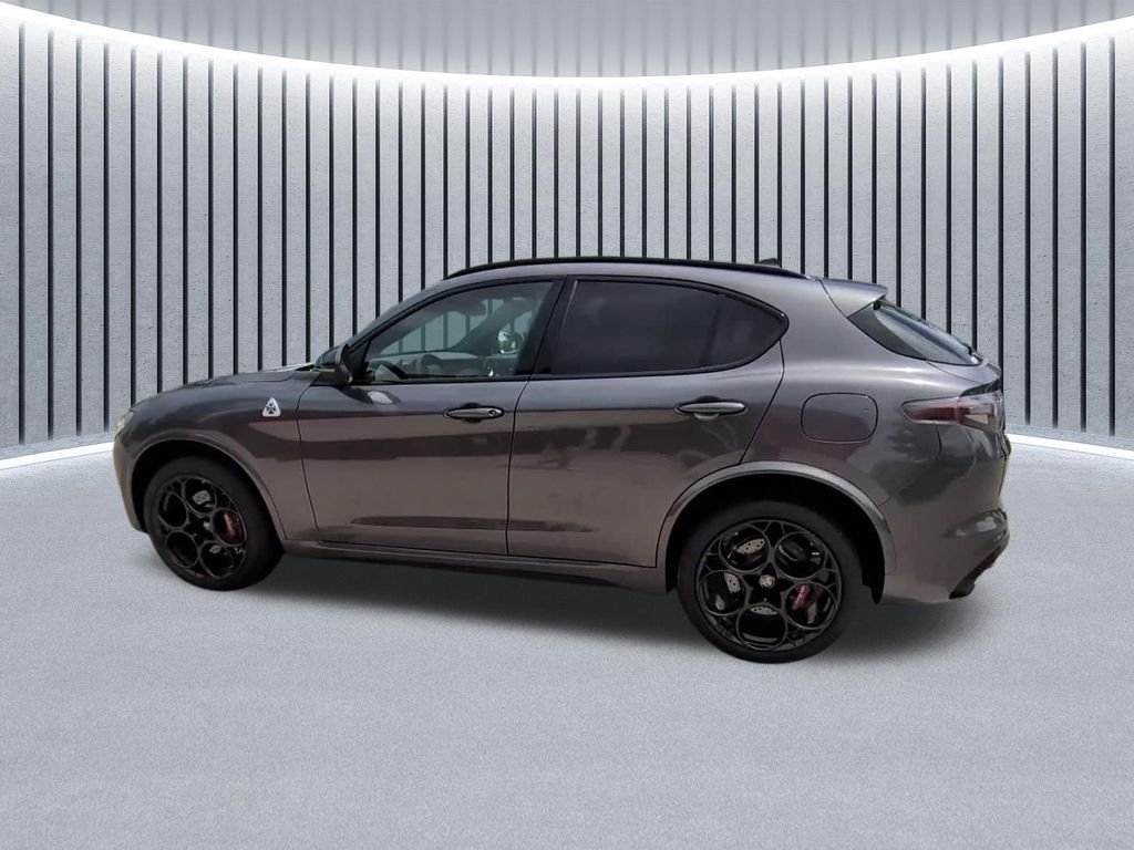 Used 2024 Gray Alfa Romeo Quadrifoglio image 7