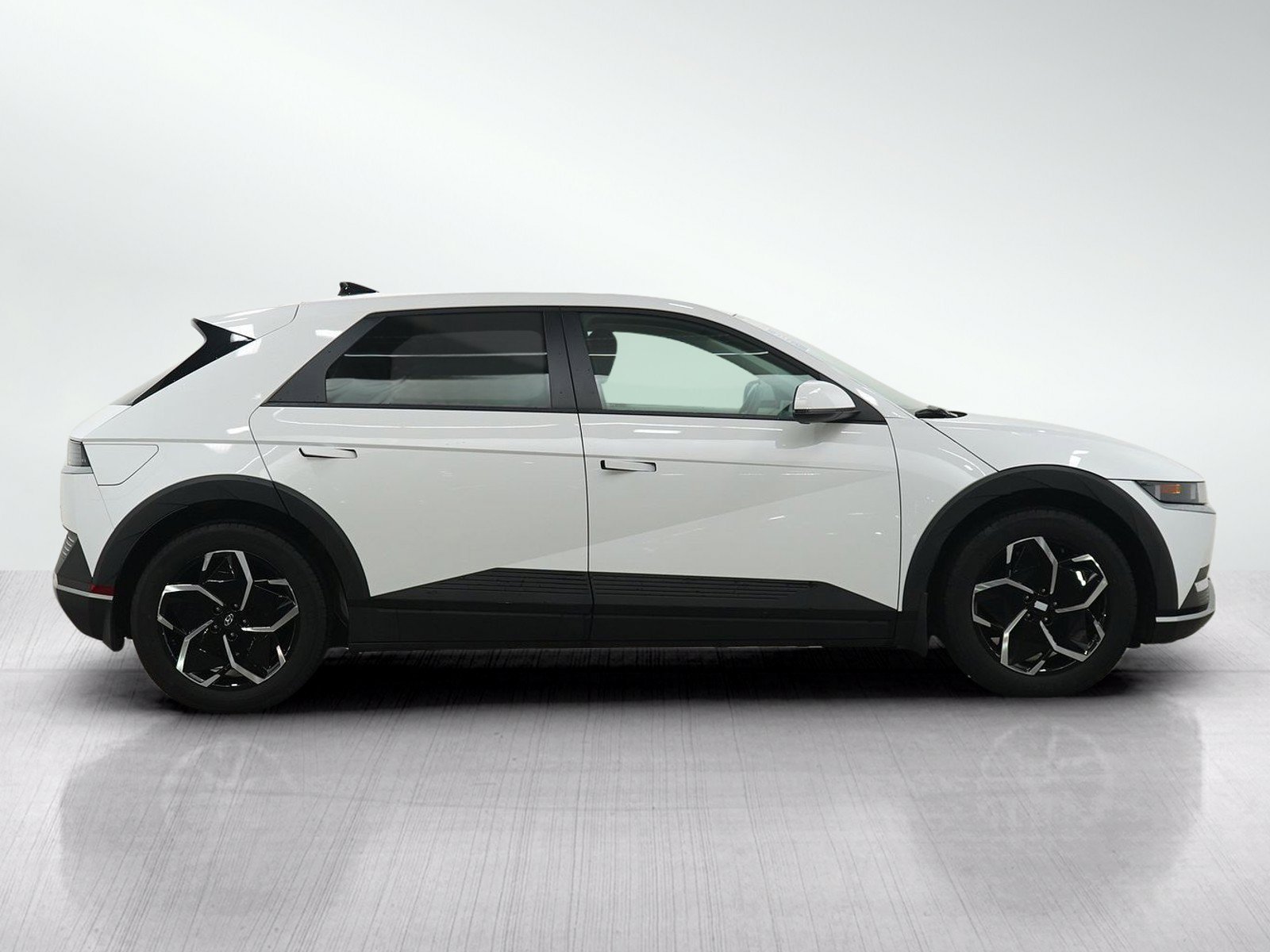 2024 Hyundai IONIQ 5 SEL - Photo 6