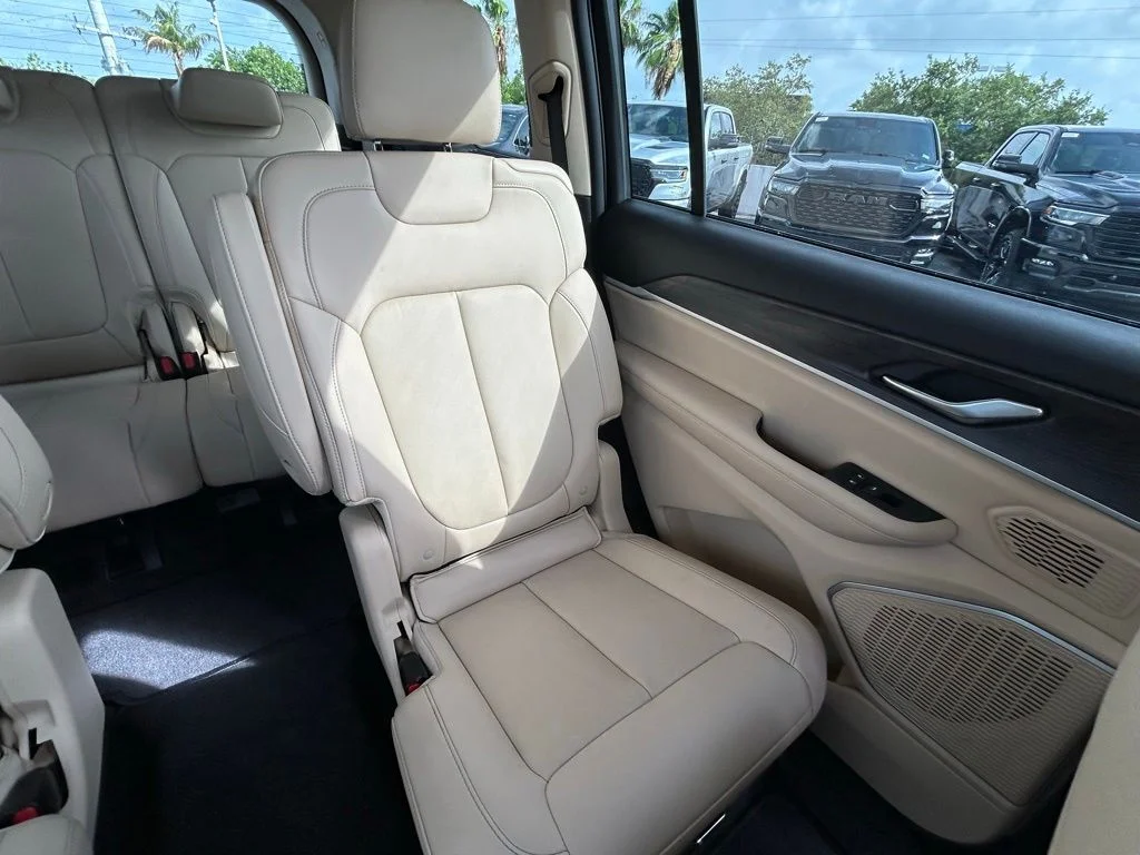 Certified Used 2022 White Jeep Limited image 14