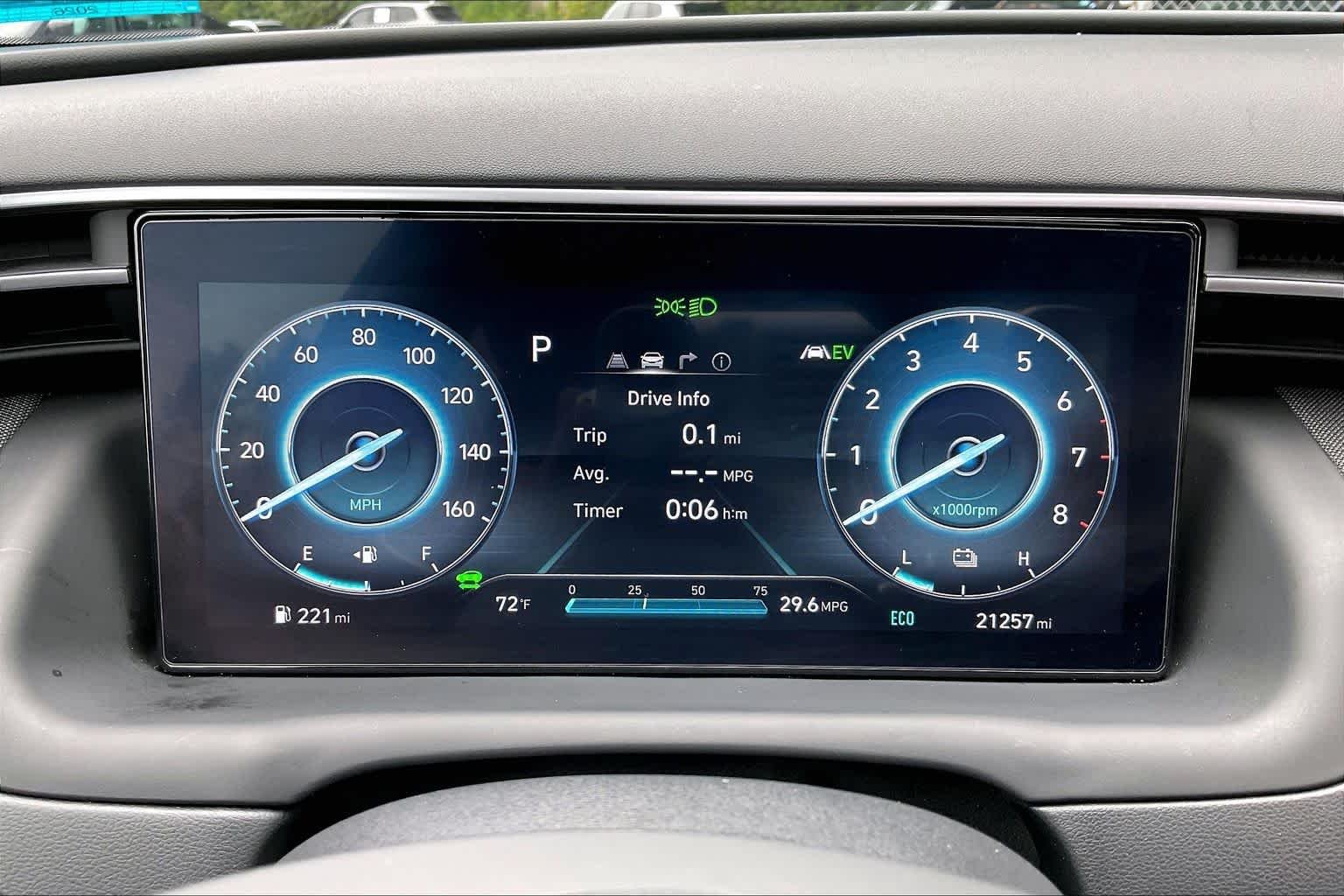 Used 2024 Amazon Gray Hyundai Limited image 25