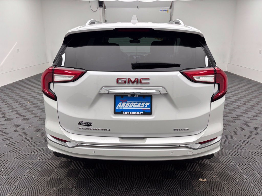 Certified Used 2023 White Frost Tri-Coat GMC Denali image 9