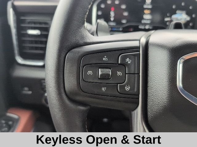 Used 2025 White GMC Denali Ultimate image 9