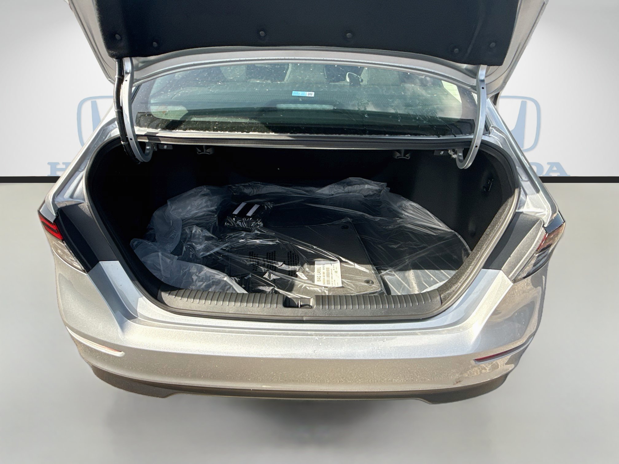 New 2026 Solar Silver Metallic Honda SE image 21