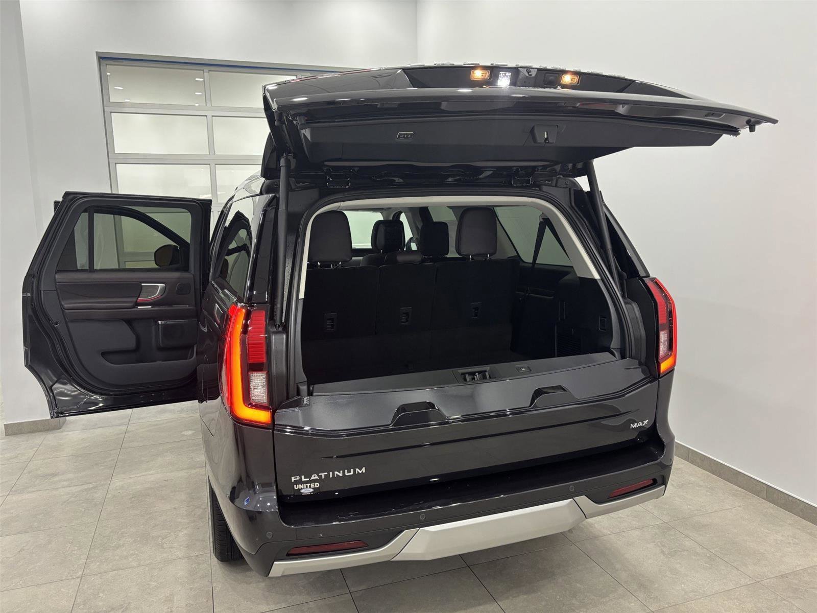 New 2026 Dark Matter Gray Metallic Ford MAX Platinum® image 7