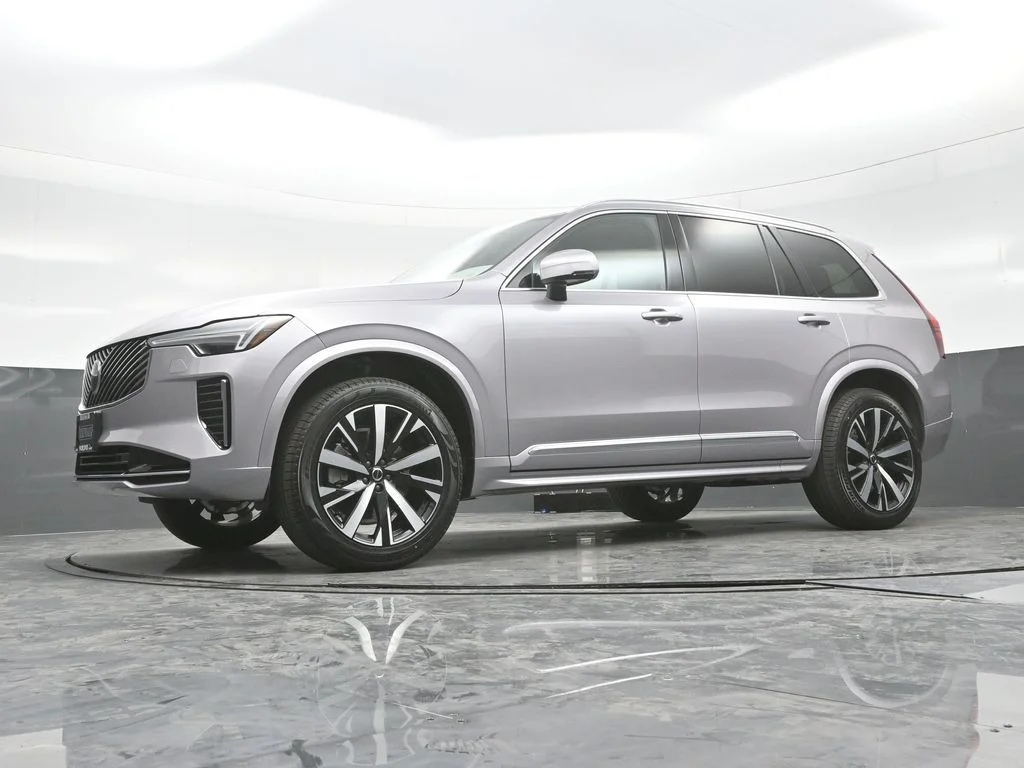 Used 2026 Aurora Silver Volvo Core image 24