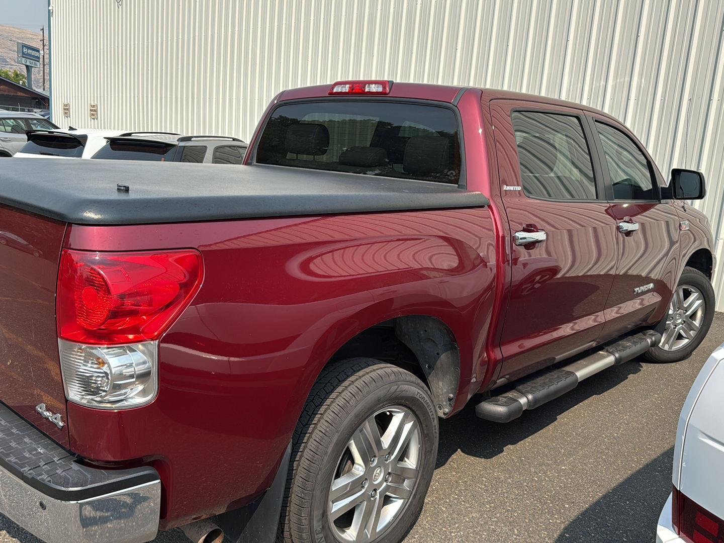 Used 2007  Toyota LTD image 4