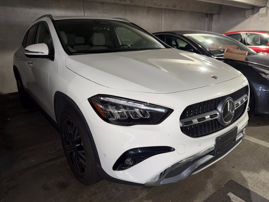 Used 2026 Cirrus Silver Metallic Mercedes-Benz GLA 250 image 2