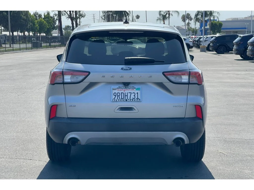 Used 2022 ICONIC SILVER Ford SE image 5