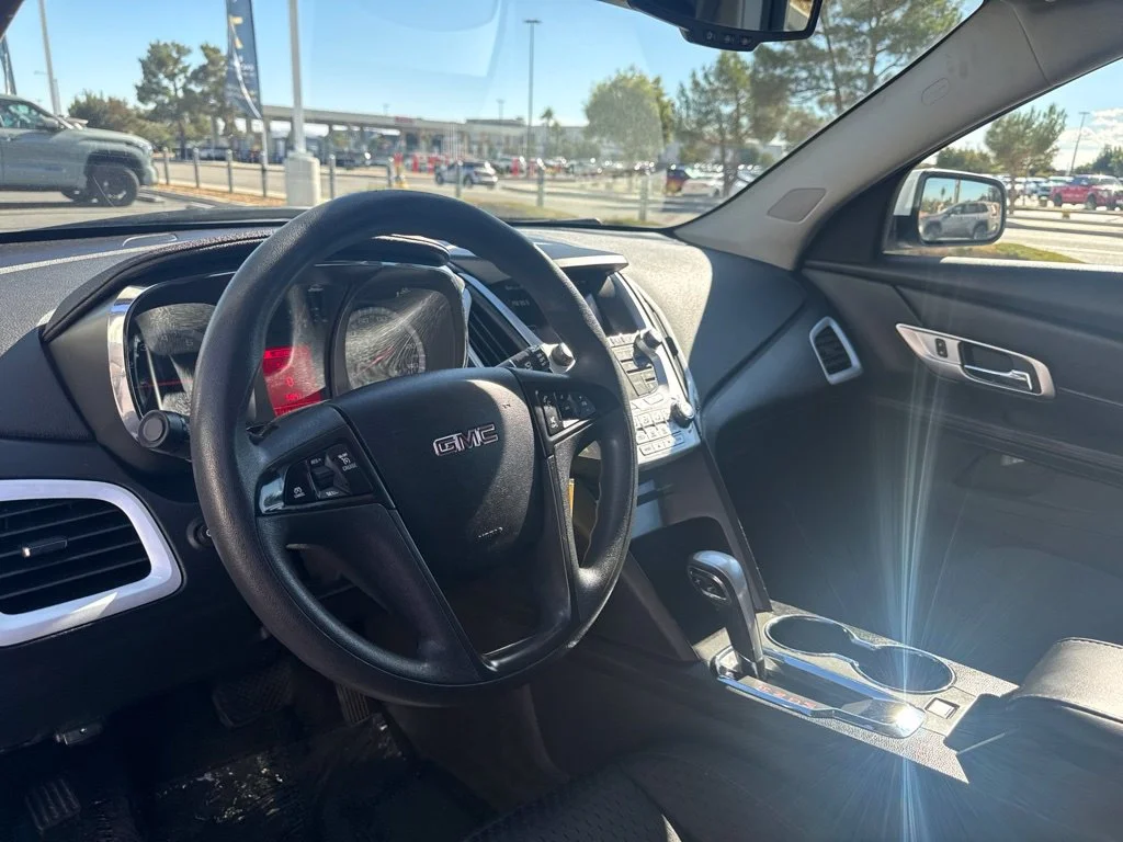 Used 2015 White GMC SLE-1 image 15