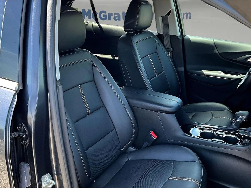 Used 2022 Gray Chevrolet Premier image 31