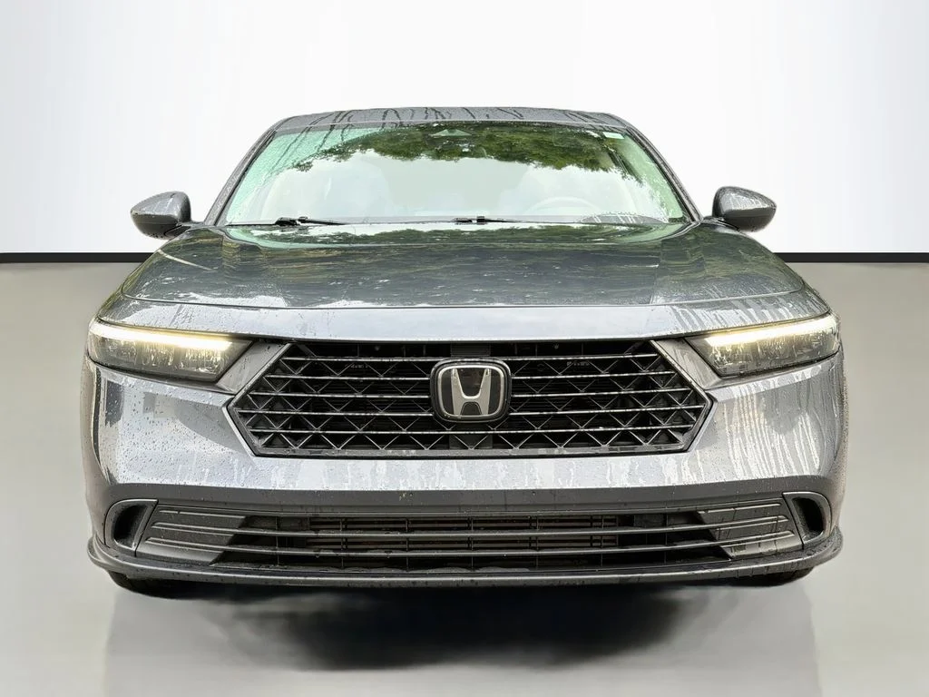 Used 2023  Honda EX image 3
