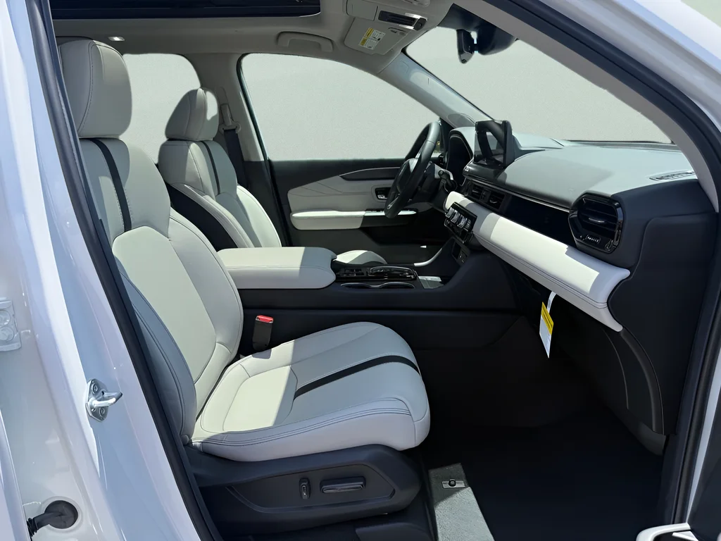 New 2026 Platinum White Pearl Honda Touring image 15