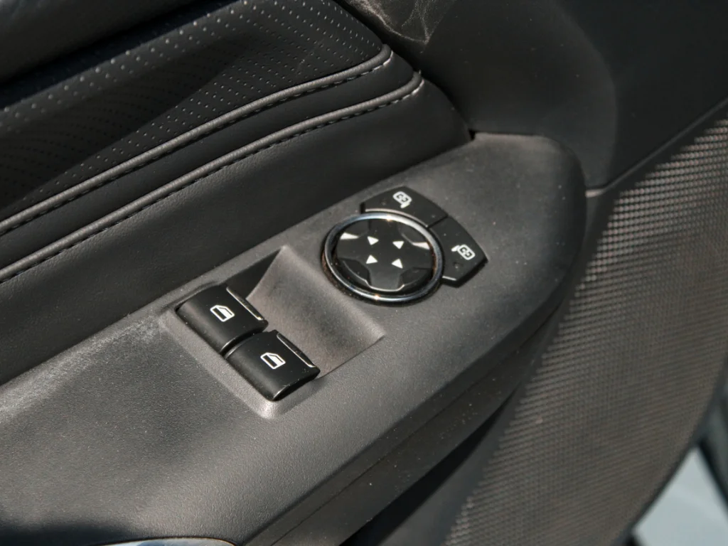 Used 2024 Vapor Blue Metallic Ford GT Premium image 9