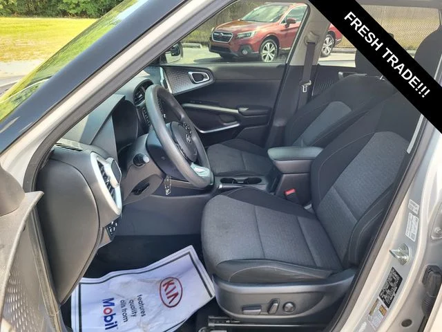 Used 2021 Silver Kia S image 10