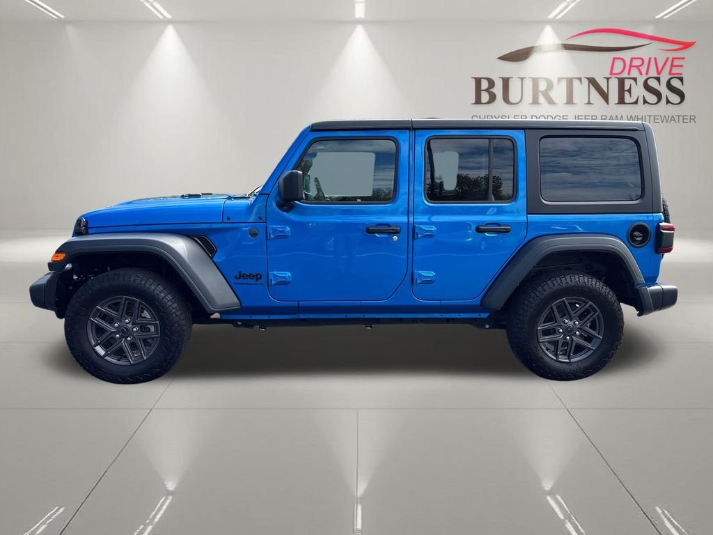 Used 2024 Blue Jeep Sport S image 5