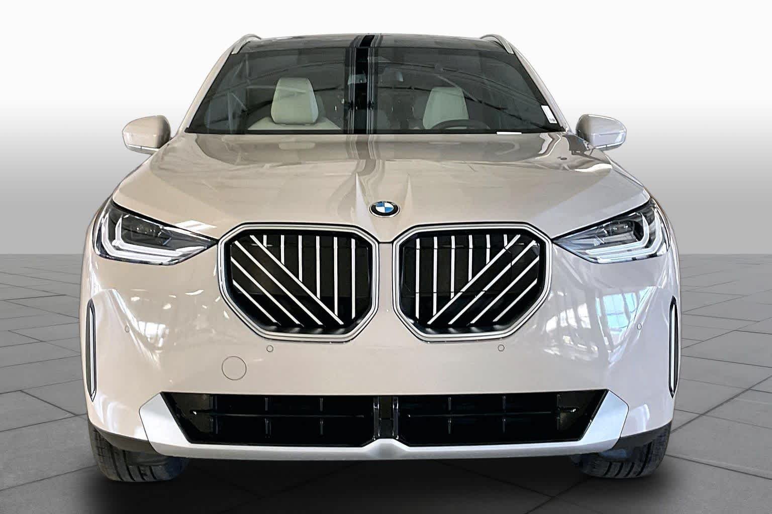 New 2026 Dune Grey Metallic BMW 30 xDrive image 3