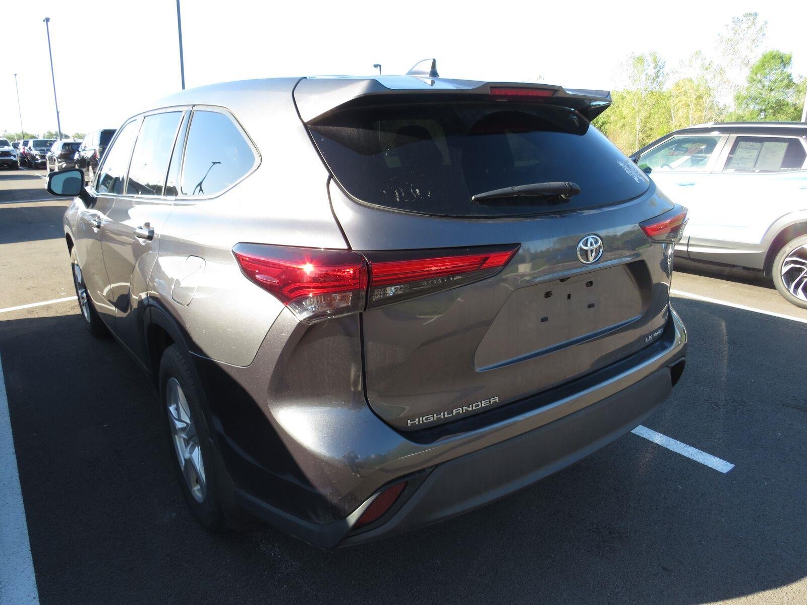 Used 2021 Magnetic Gray Metallic Toyota LE image 14