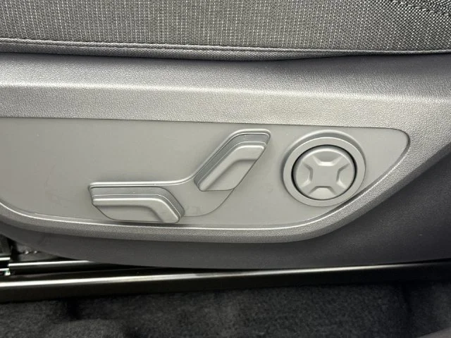 New 2027 White Kia S image 12