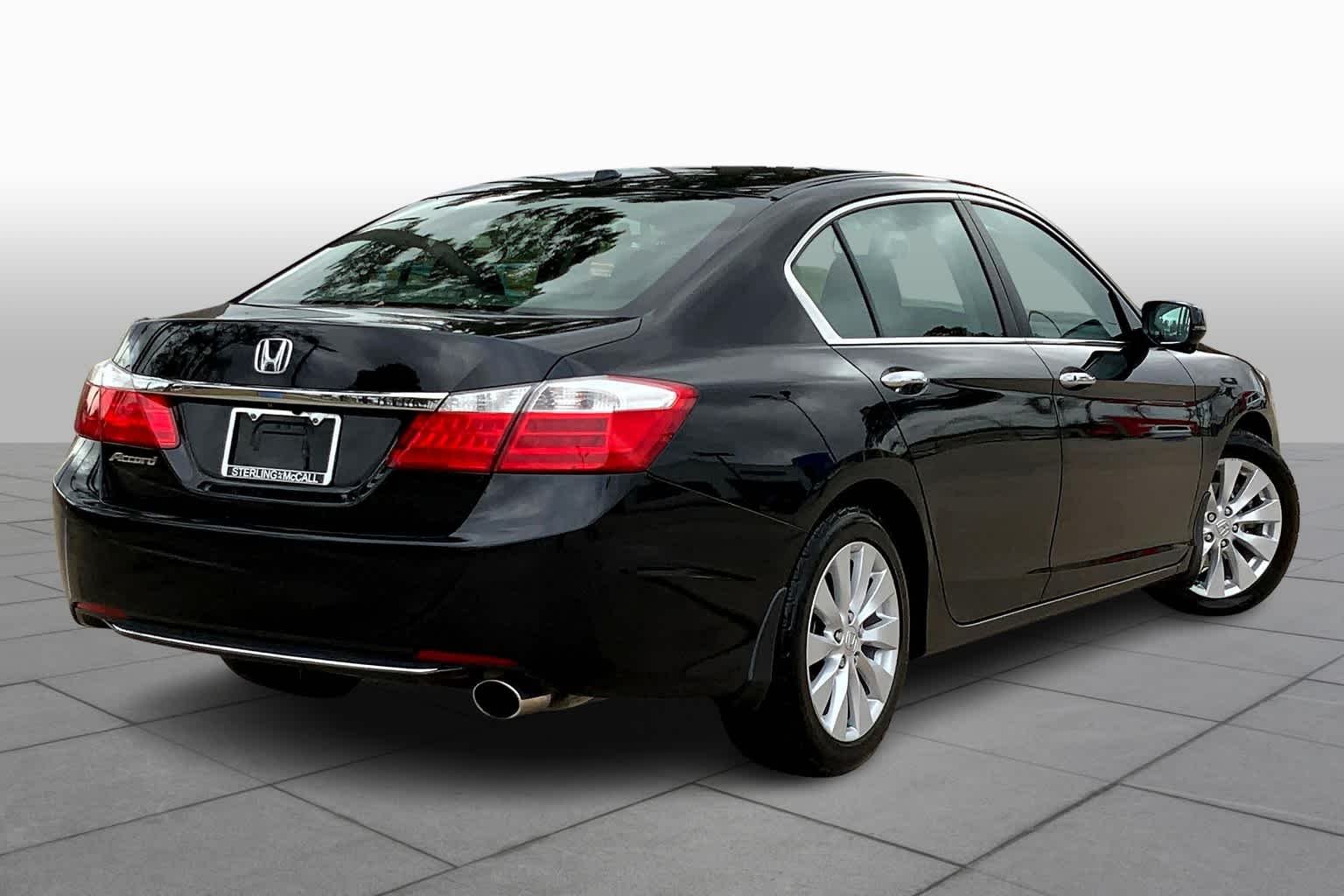Used 2014 Crystal Black Pearl Honda EX-L image 11