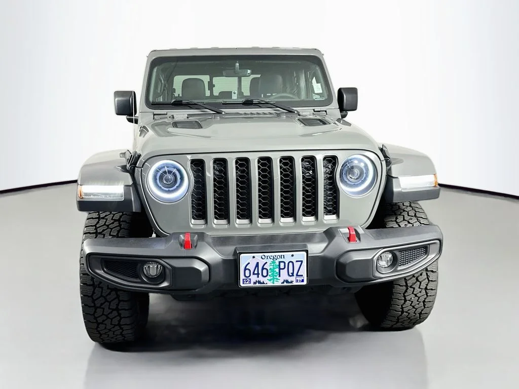 Used 2023 Sting-Gray Clearcoat Jeep Rubicon image 3