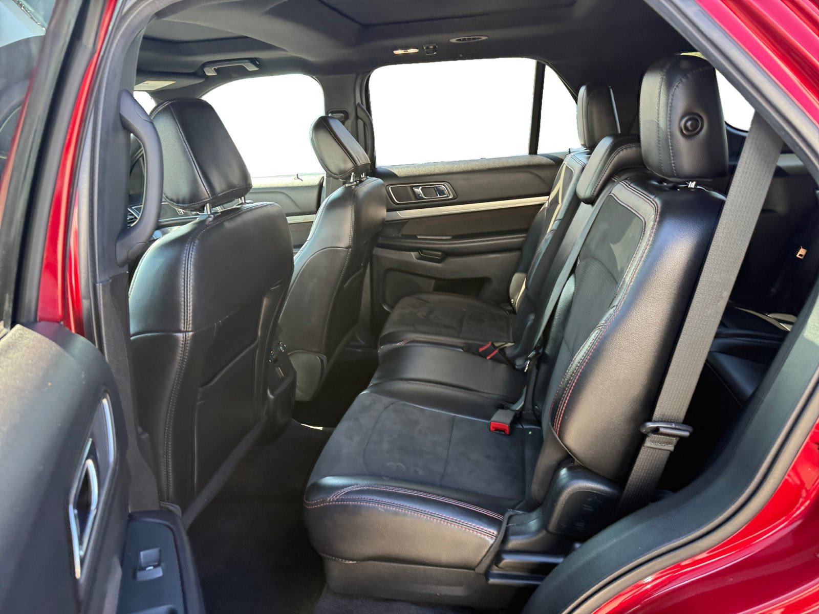 Used 2018 Ruby Red Metallic Ford XLT image 16
