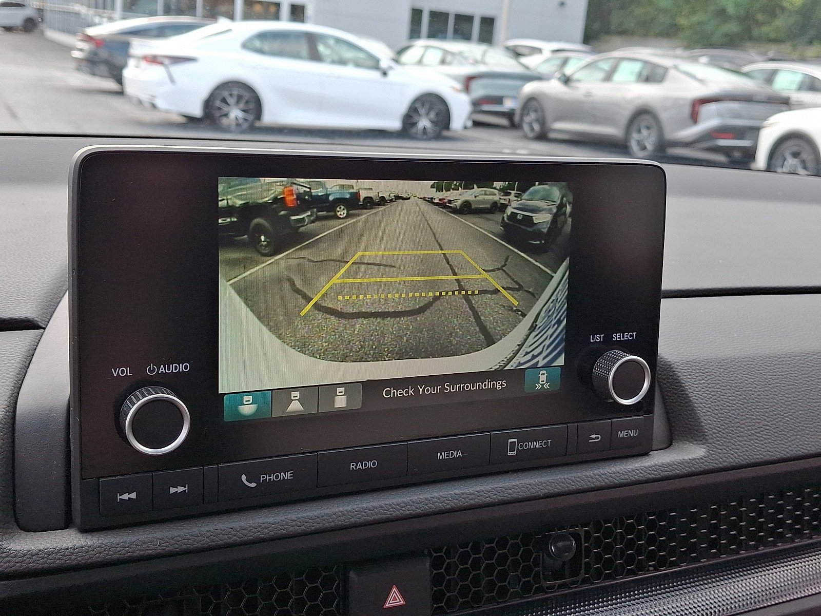 2024 Honda CR-V EX - Photo 17