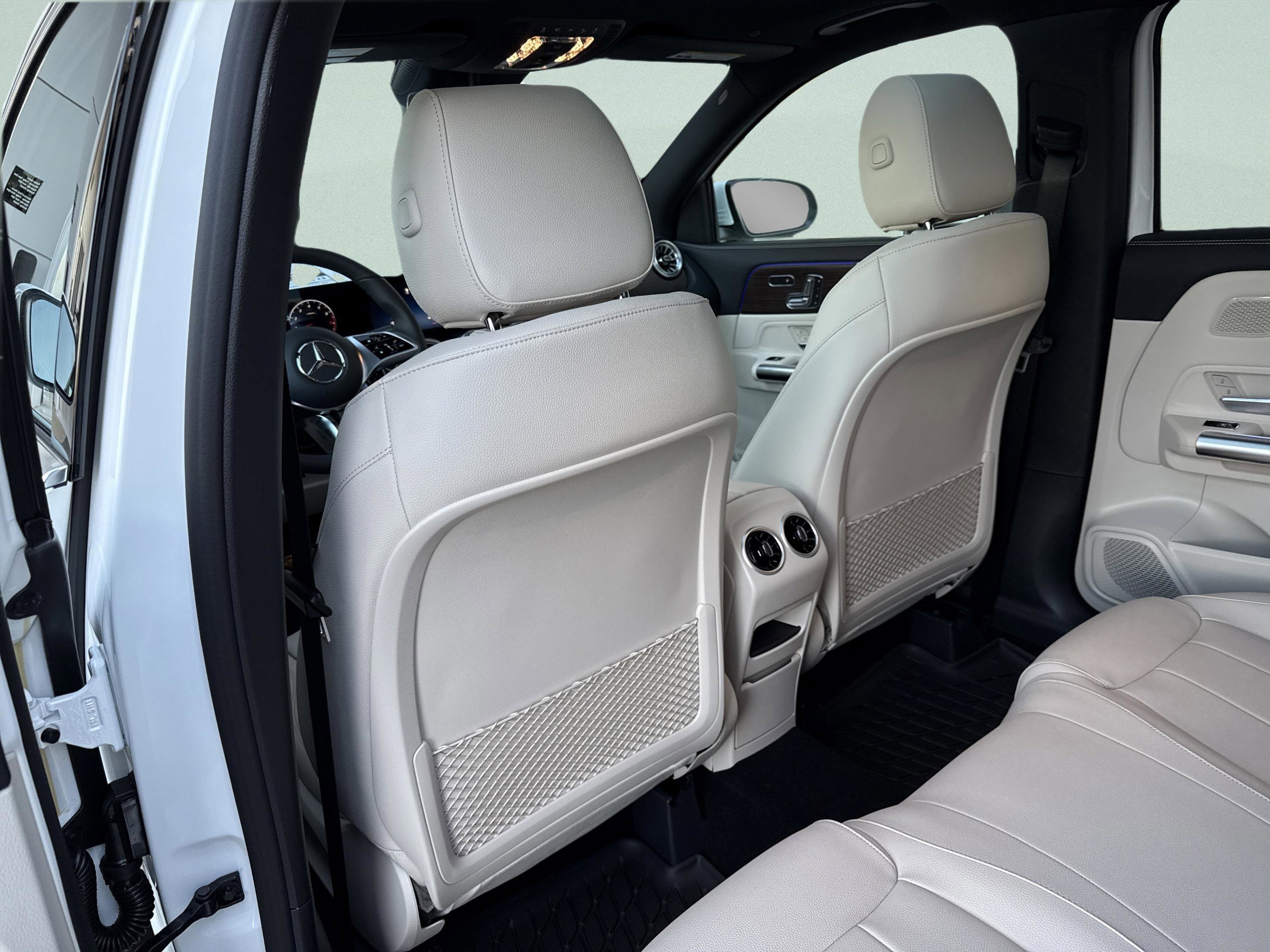 Certified Used 2026 Polar White Mercedes-Benz GLA 250 image 29