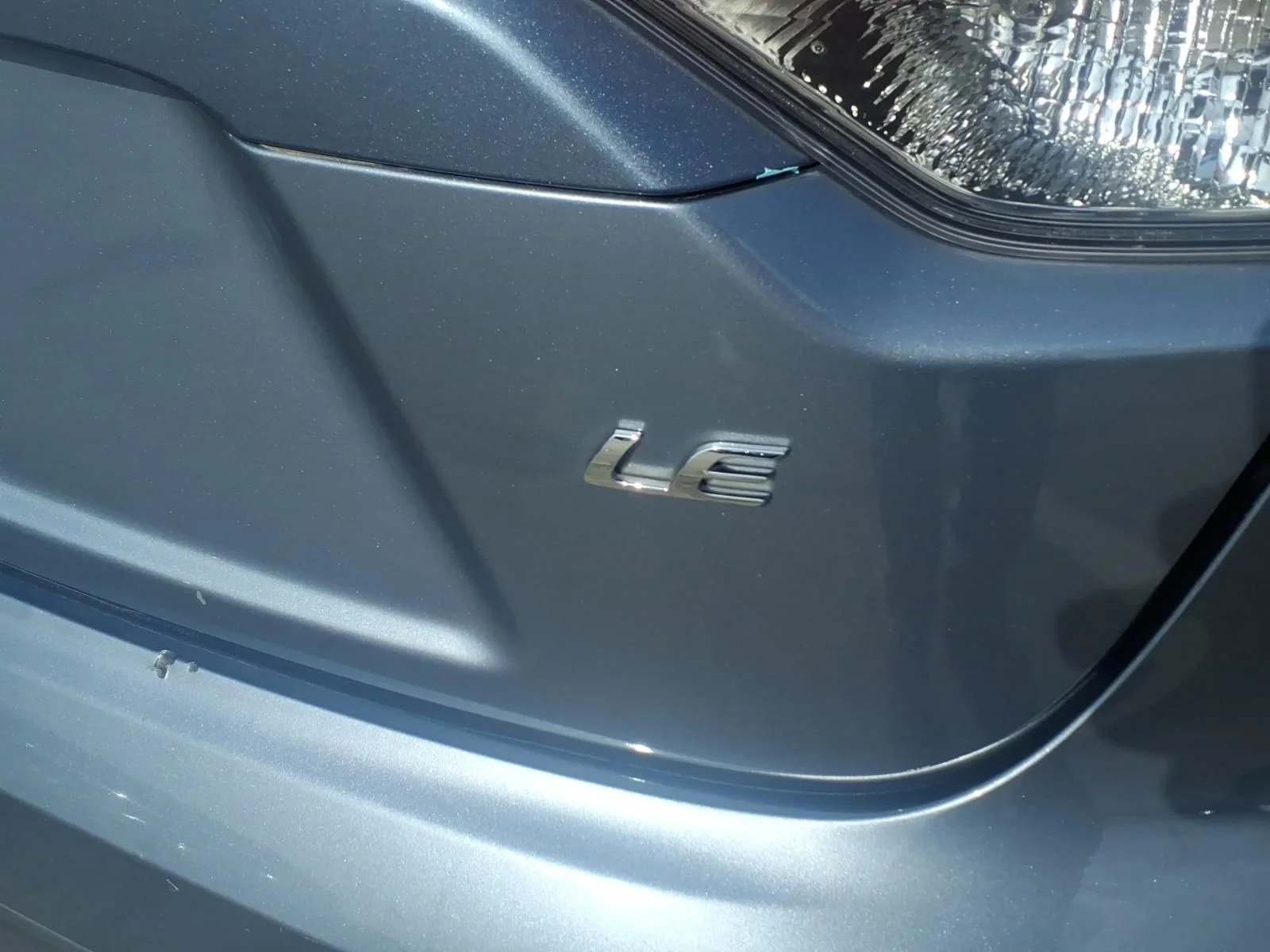 Used 2022 Silver Toyota LE image 8