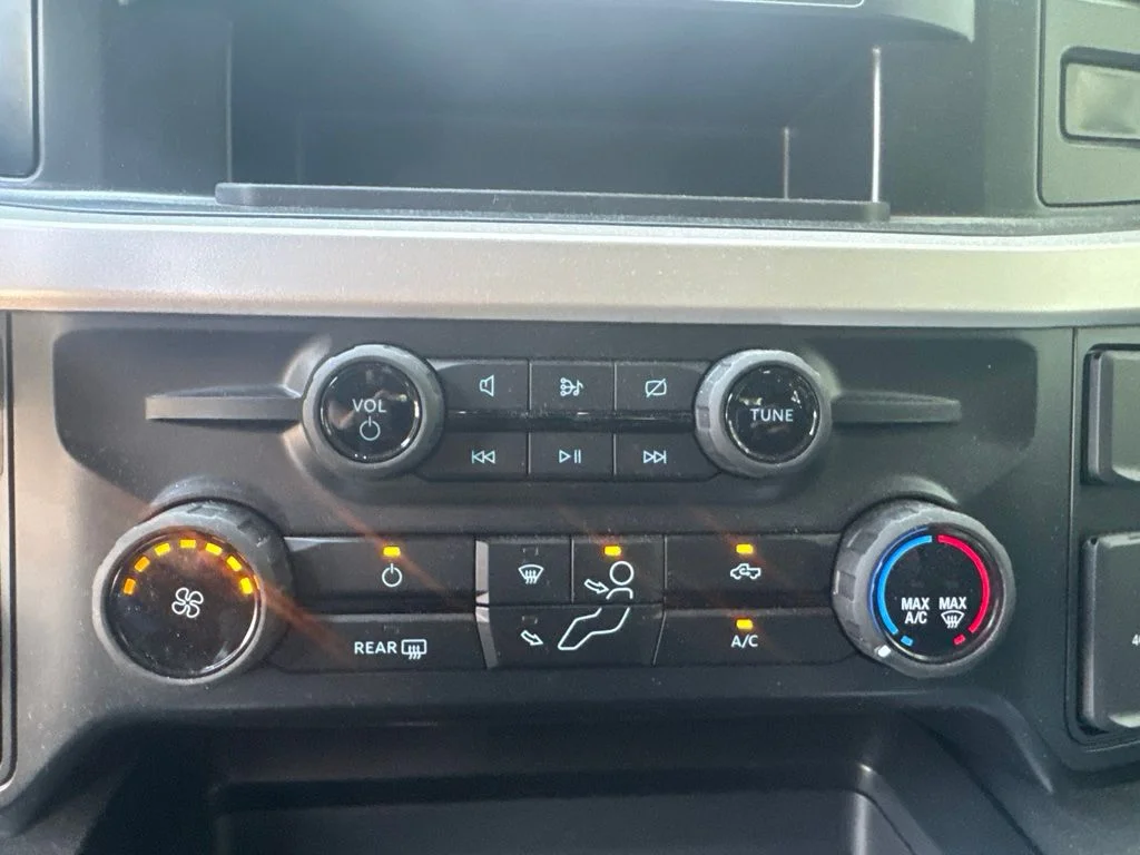 Used 2024 Gray Ford XLT image 18