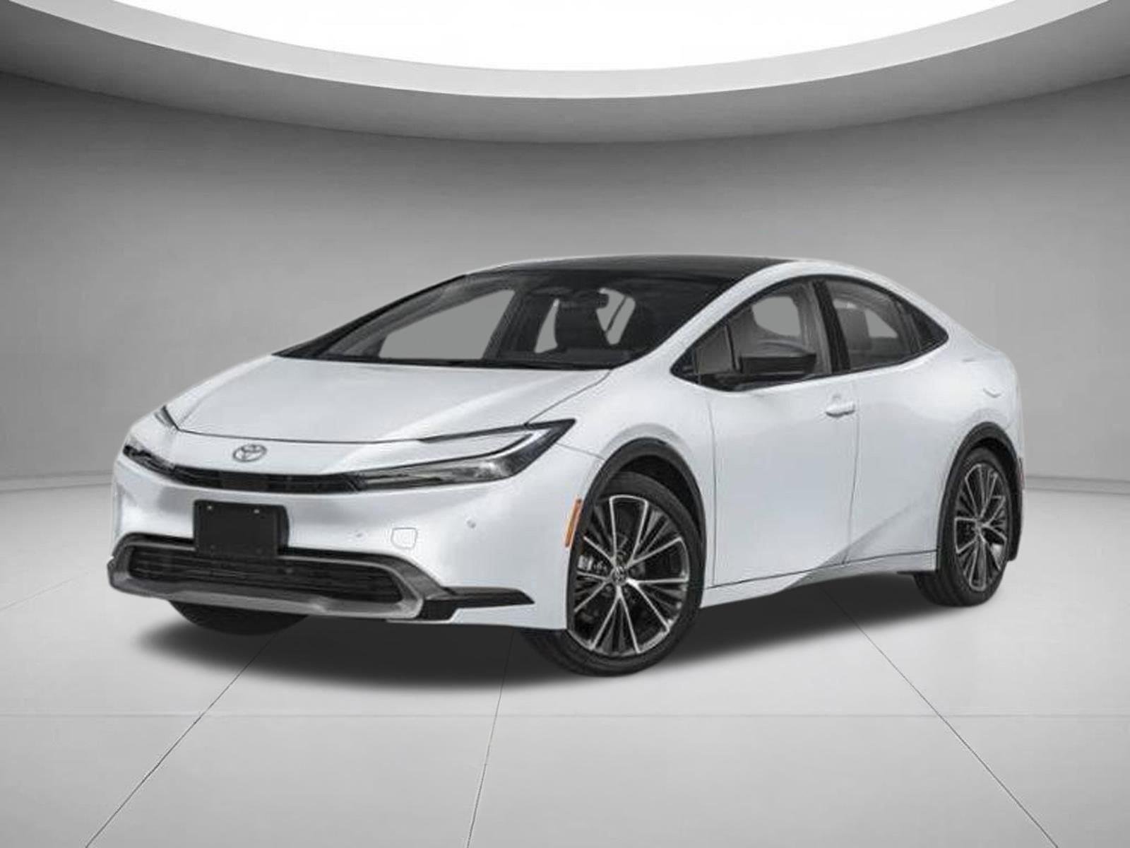 Used 2027 Wind Chill Pearl Toyota XLE image 1