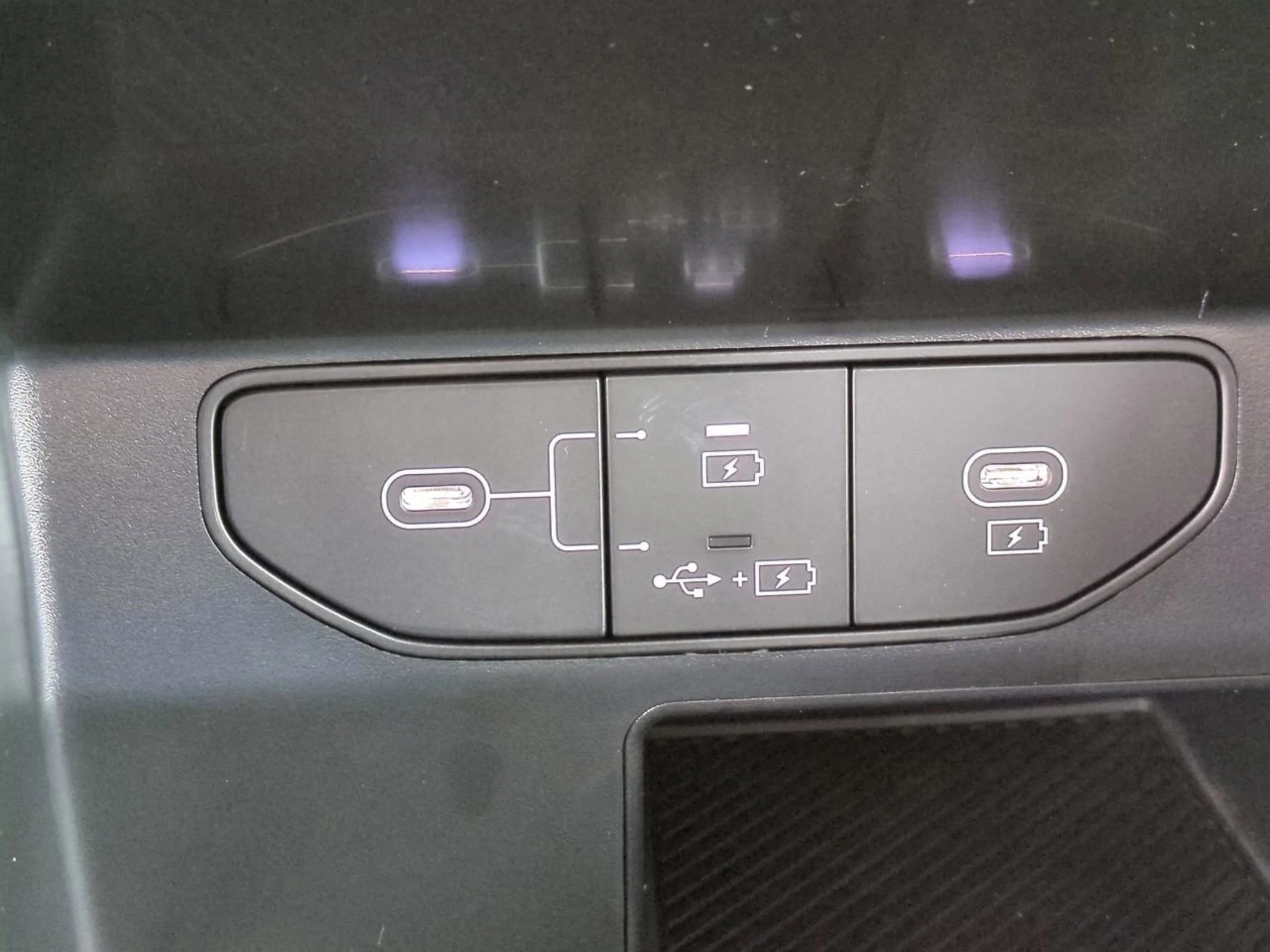 New 2026 Ivory Silver Kia LX image 46