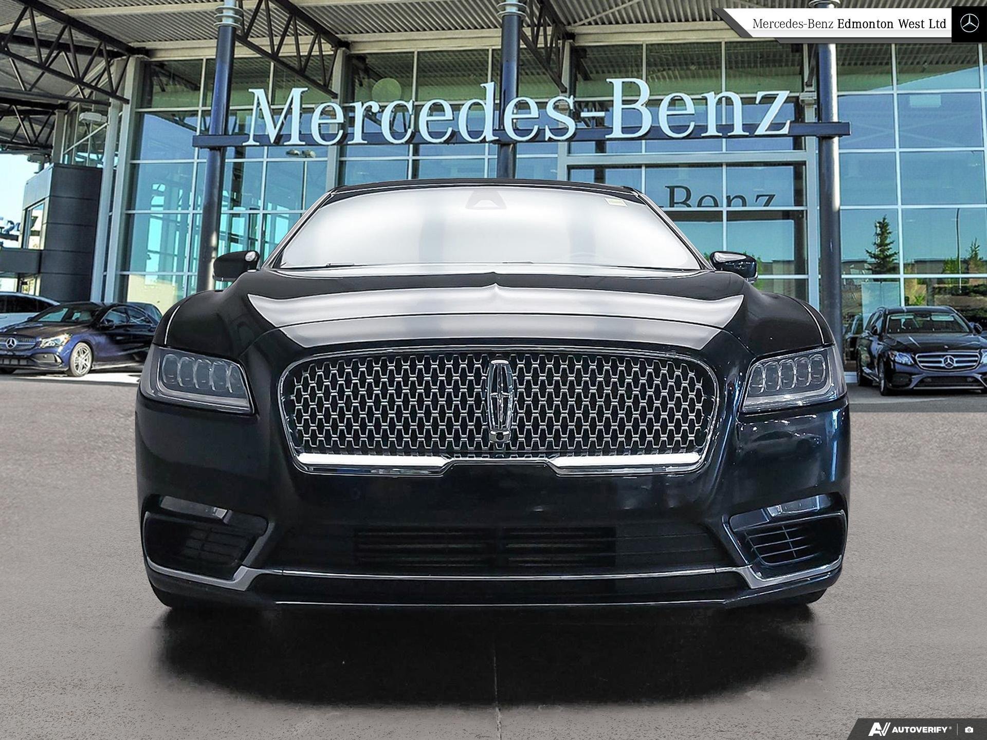2017 Lincoln Continental Reserve photo 2