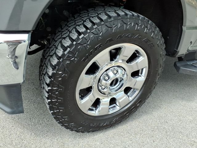 Used 2025 Gray Ford Lariat image 6