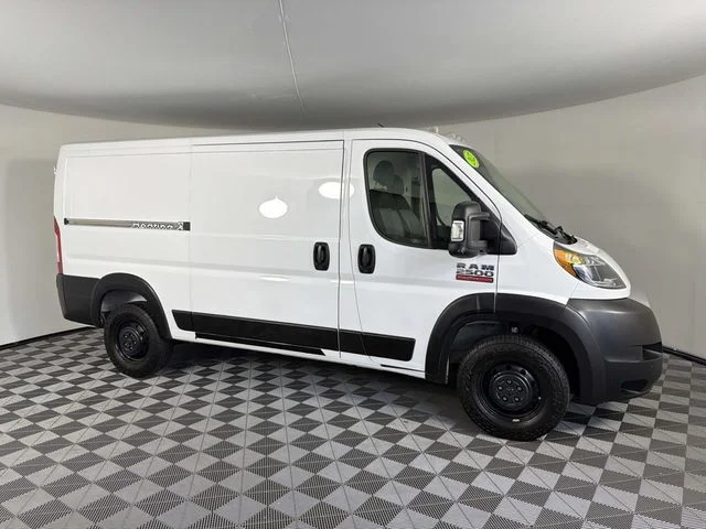 Used 2022 White Ram Base image 3