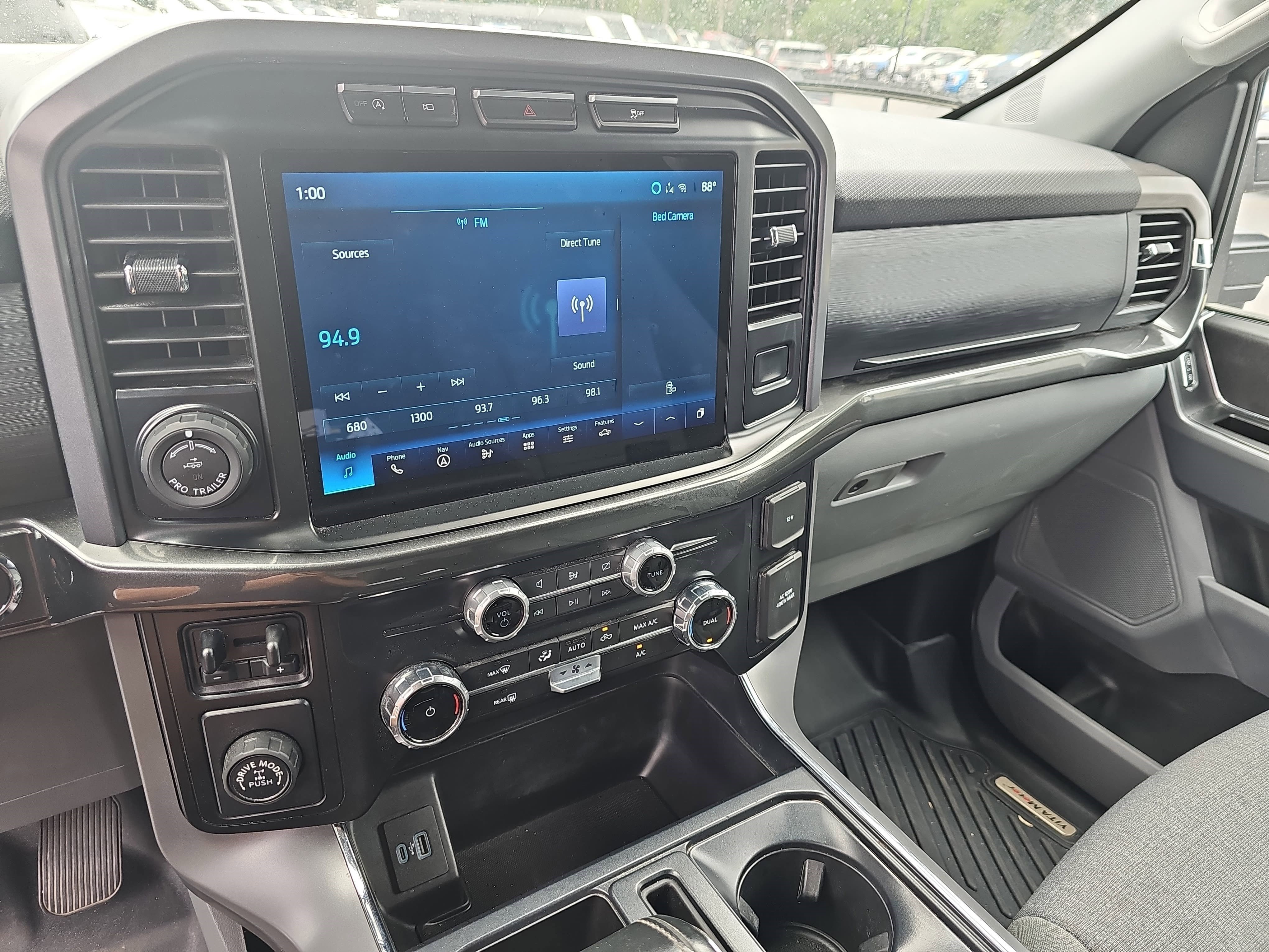 Certified Used 2024 Oxford White Ford XLT image 16