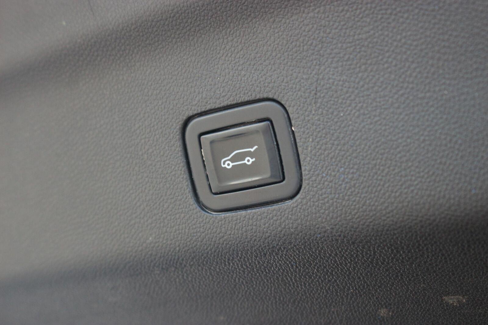 Used 2023 RADIANT RED TINTCOAT Chevrolet RST image 14