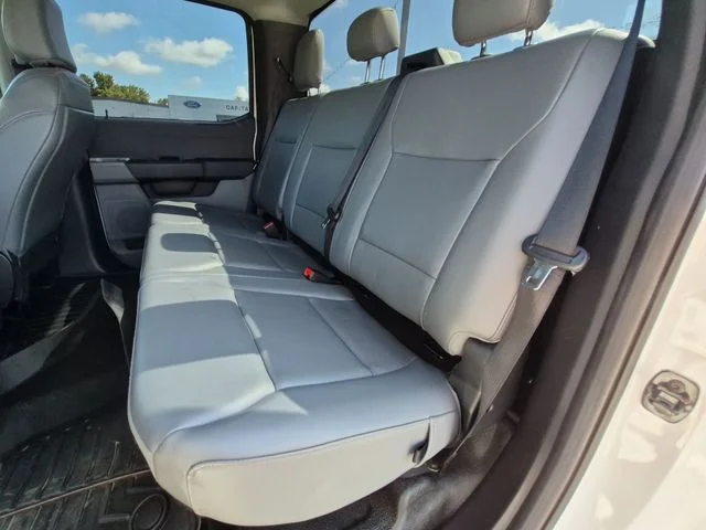 Used 2024 White Ford XL image 29