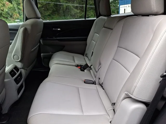 Used 2017 Blue Honda EX-L image 12