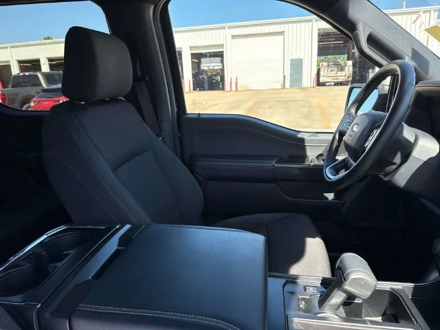 Used 2024 Black Ford XLT image 23