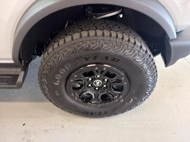 New 2026 Avalanche Gray Ford Outer Banks® image 22